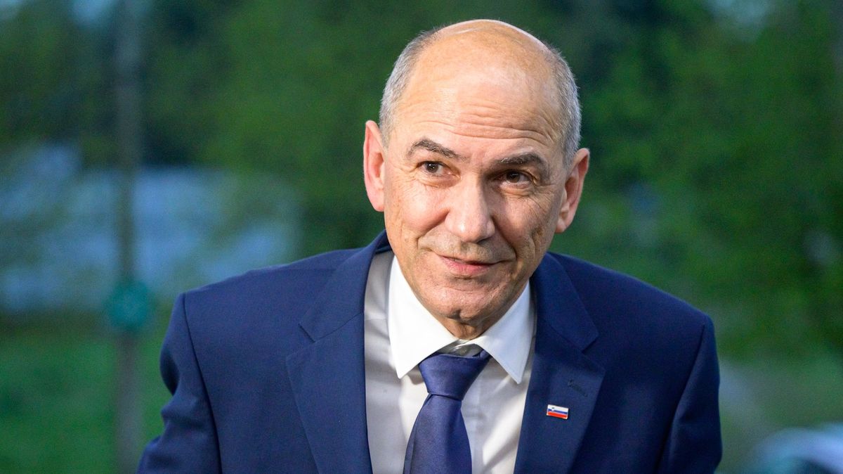 Slovinský soud zprostil expremiéra Janšu