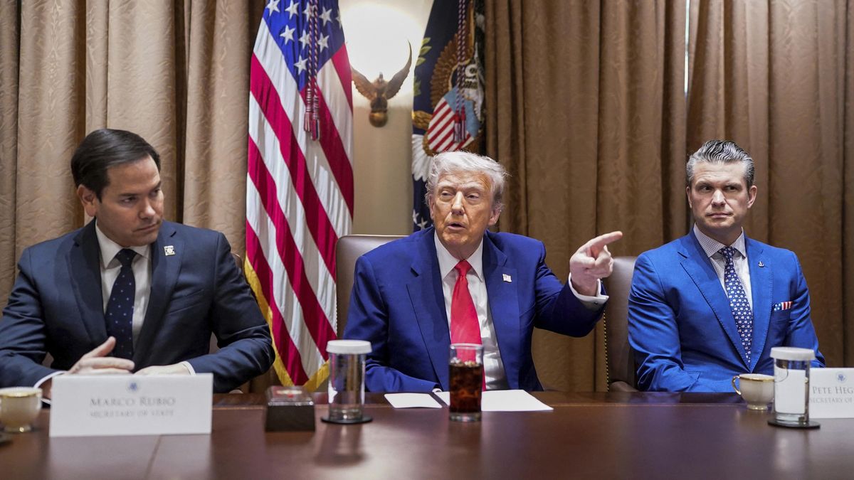 Trump připustil „přechodné potíže“ kvůli clům