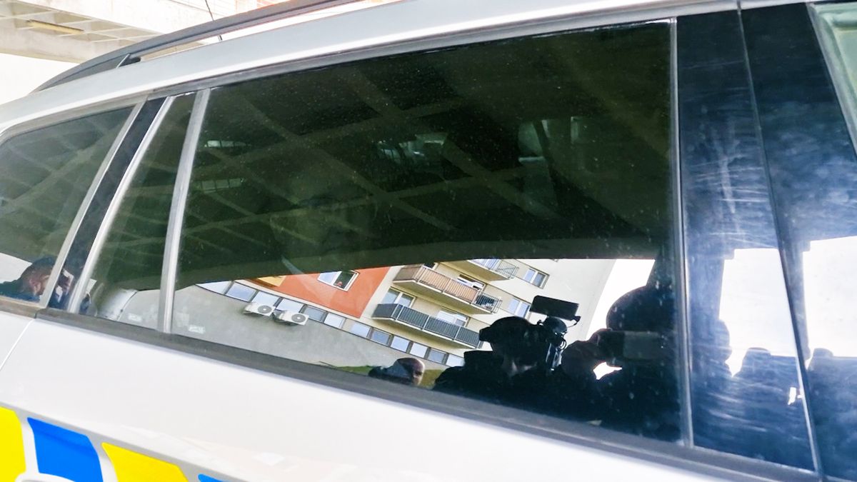Uprchlého soudce Kafku přivezla eskorta k soudu v Ostravě kvůli vzetí do vazby