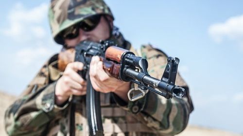 Ruský velitel v afektu nařídil zastřelit vlastní muže