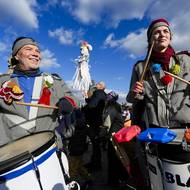 Bubeníci dávali o sobě vědět.