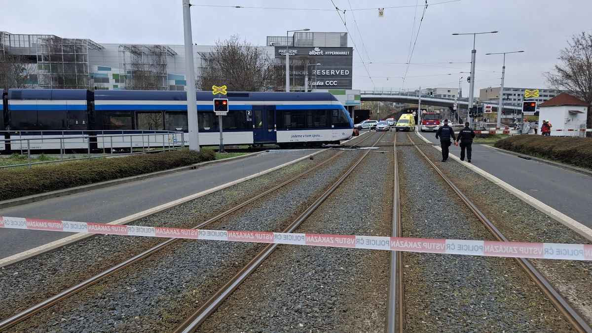 V Olomouci vykolejil vlak, tři zranění