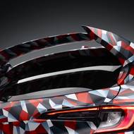 Automobilka také zvětšila zadní spoiler.