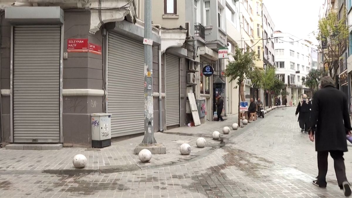 Zavřené obchody a kavárny. Istanbul protestuje „dnem bez útrat“