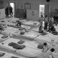 V posledních dnech vietnamské války Spojené státy letecky přepravily ze Saigonu tisíce dětí. Adoptovaly je rodiny z Ameriky, Evropy (zejména Francie, západního Německa a Velké Británie) a Austrálie.