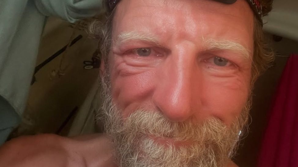 V Rusku narozený lékař převesloval oceán, pro ukrajinské zdravotníky vybral milion