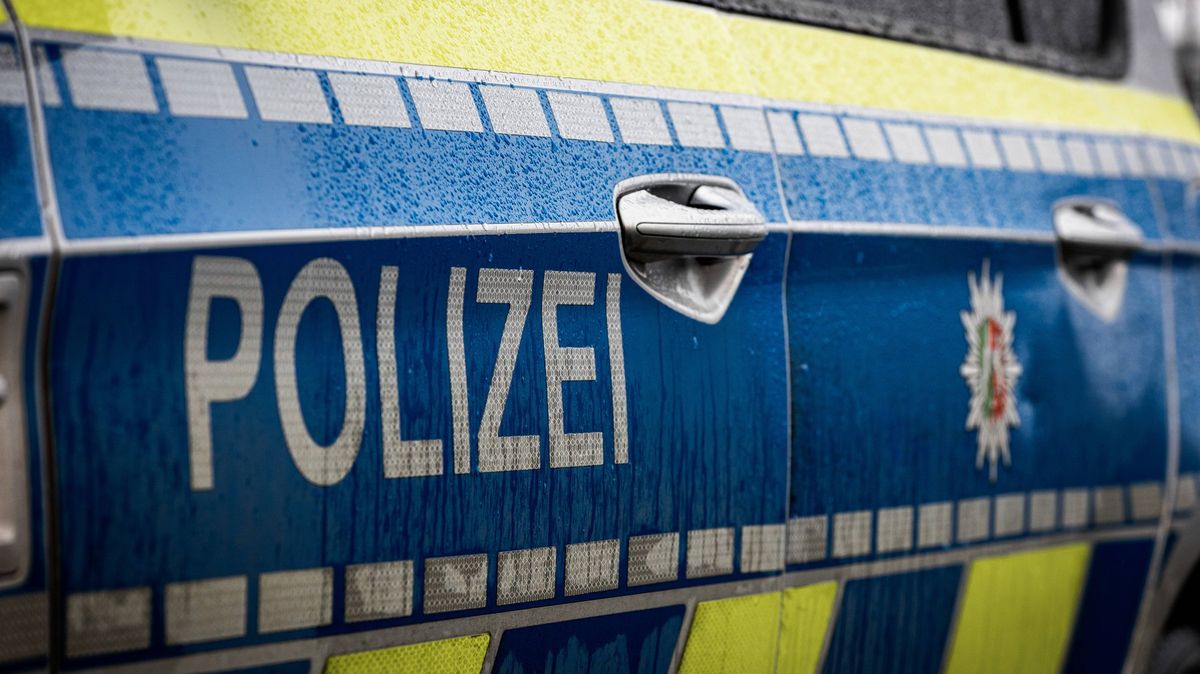Muž se před soudem v Německu zodpovídá ze znásilnění Češky