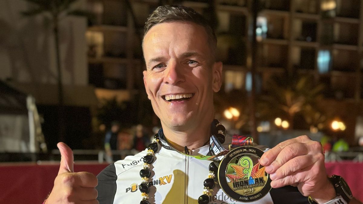 Oblíbený ortoped a milovník triatlonu si splnil sen. Zvládl Ironmana na Havaji