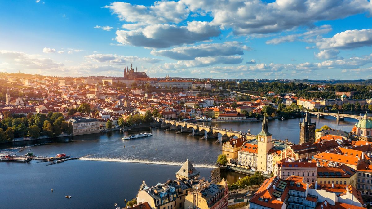 Praha je pro Brity druhým nejlevnějším městem na prodloužený víkend