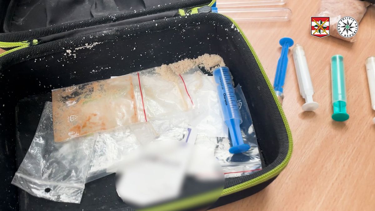 Bylo mi líto místních. Drogový dealer vysvětloval, že po zátazích na Vyškovsku nebylo od koho kupovat