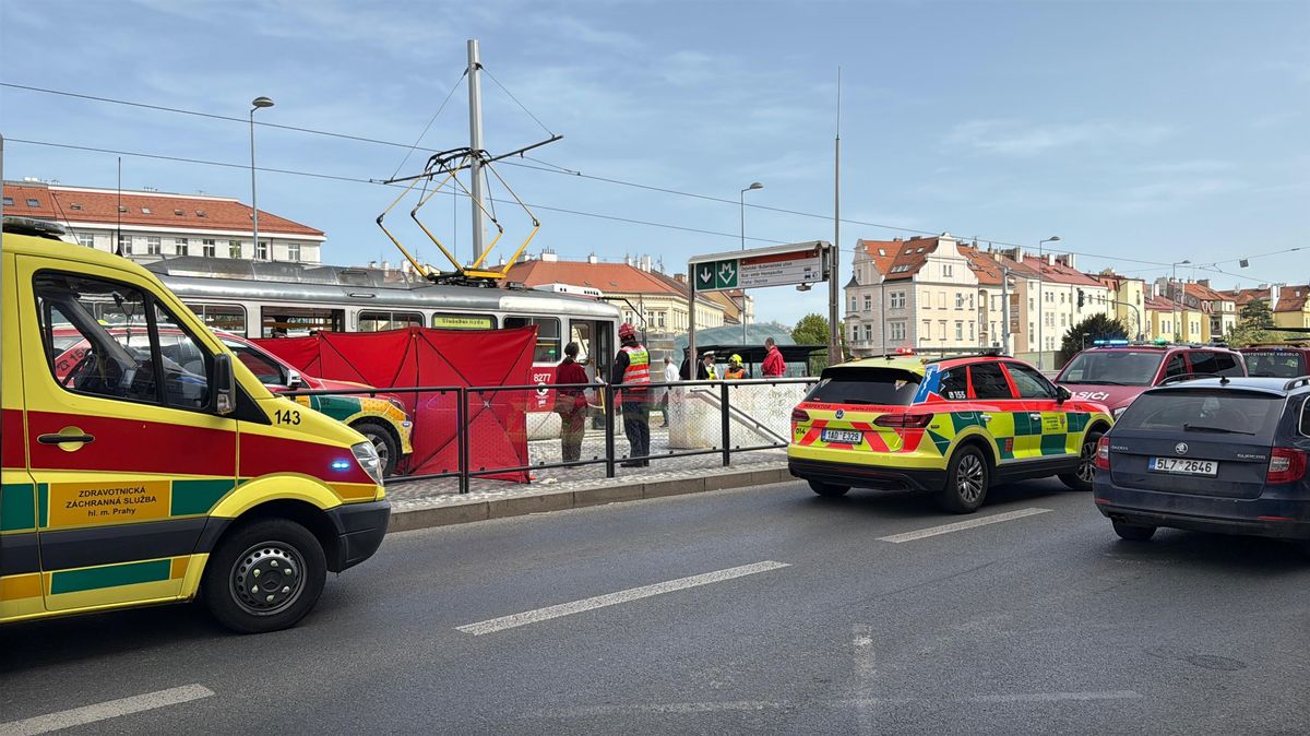 Tramvaj v Praze srazila dvanáctiletého chlapce
