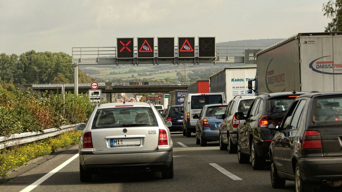 Cestování přes Německo a Rakousko se o Velikonocích změní v peklo