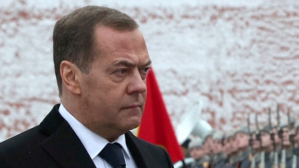 Míru lze dosáhnout jen vyvoláním strachu, řekl Medvěděv