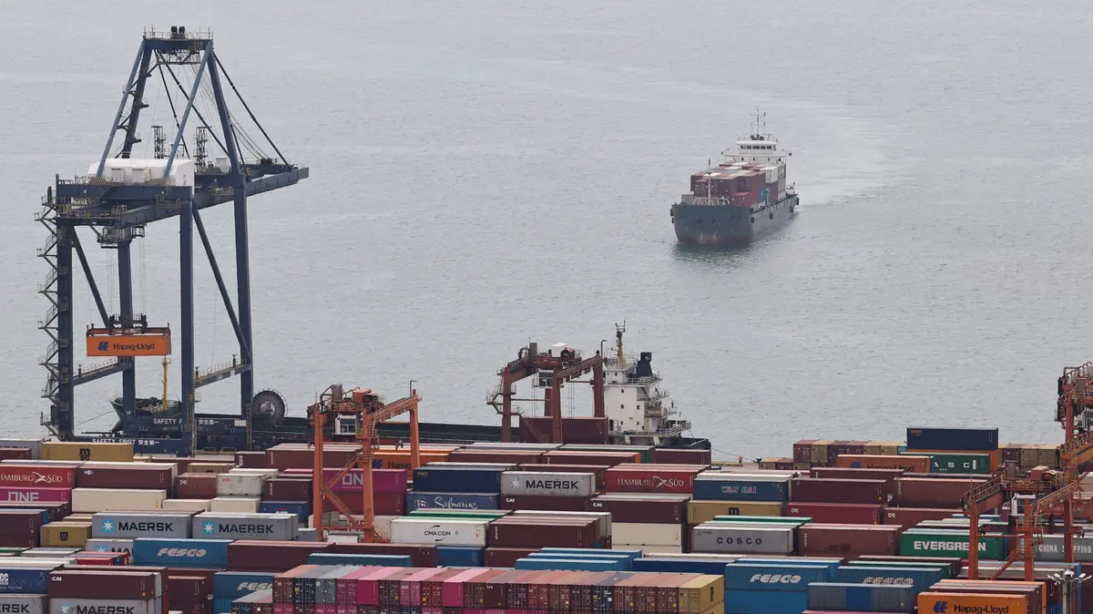 Export z Číny vzrostl o pětinu. Táhnou ho čipy, el