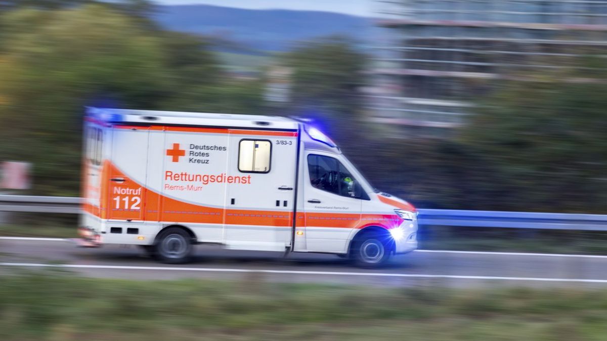 Nevěrník prchal z hotelu oknem po svázaných prostěradlech. Na dveře klepala manželka