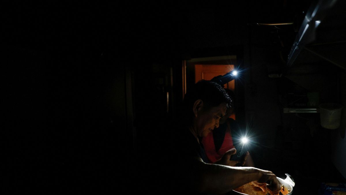 Za historický výpadek proudu je zodpovědná obří fotovoltaická elektrárna, píší ve Španělsku