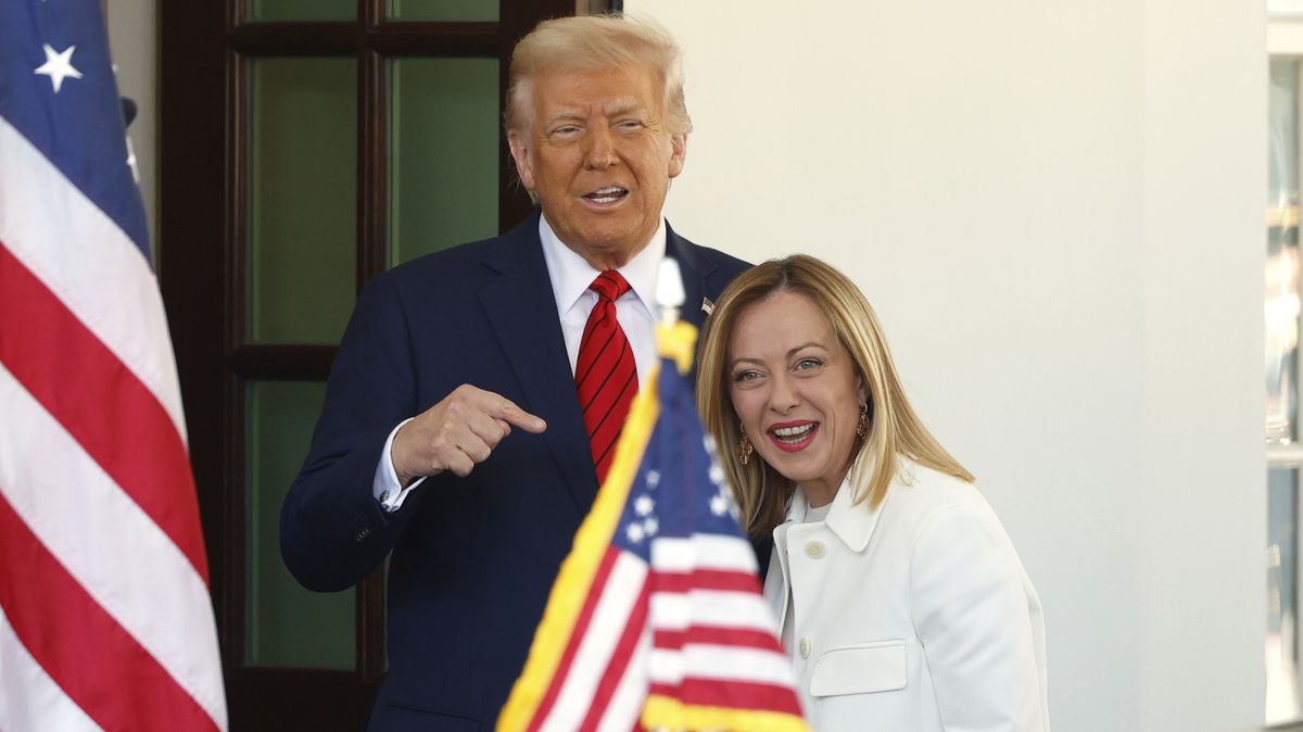 Meloniová oslnila Trumpa. Kdyby mě nazvala hňupem, neurazil bych se, řekl