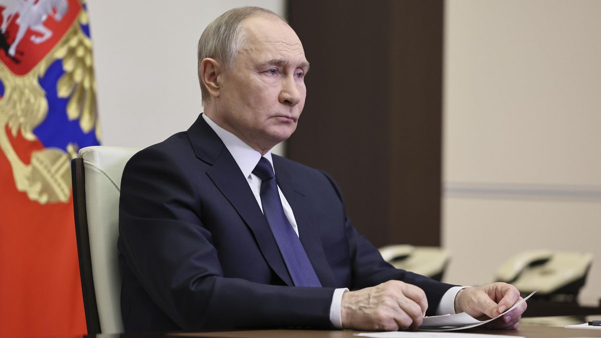 Putin se bojí o přehlídku. Stále připomíná své jednostranně vyhlášené příměří
