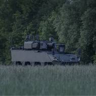 Pohon zajišťuje vznětový šestiválec Cummins o výkonu 405 kW.