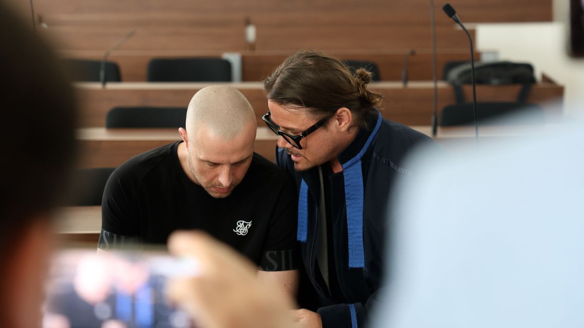 Provozovali podvodné sbírky na nemocné děti a z lidí vylákali osm milionů. Soud je poslal do vězení