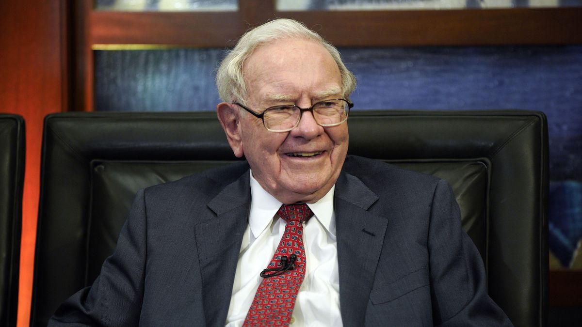 V 90 letech pociťuju stáří, vysvětlil Buffett své rozhodnutí odstoupit