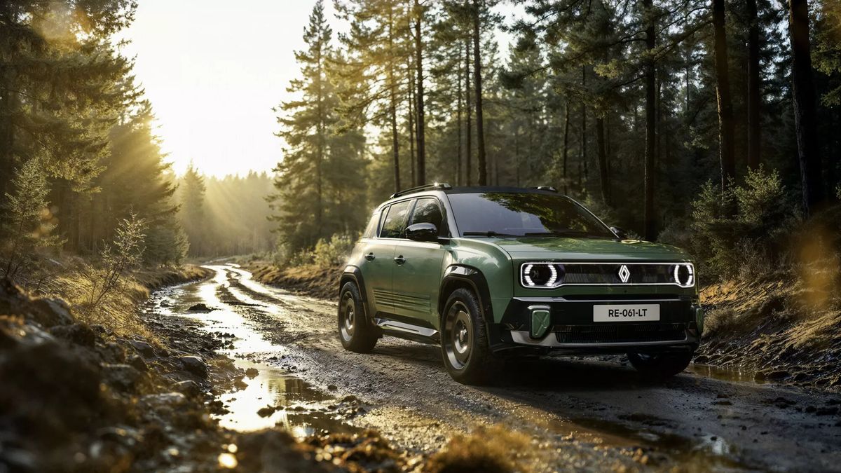 Nový Renault 4 dostal terénní verzi s pohonem všech kol 