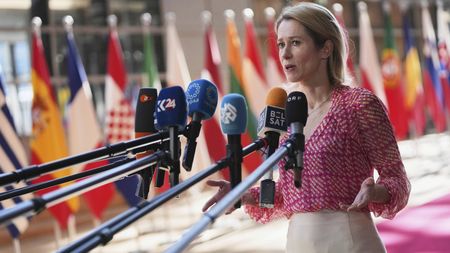 NATO i EU odsoudily „zákeřnou“ čínskou kyberkampaň proti Česku