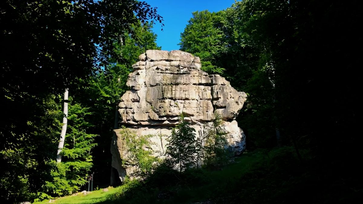 Kozel je nepřístupný. Může za to sokol