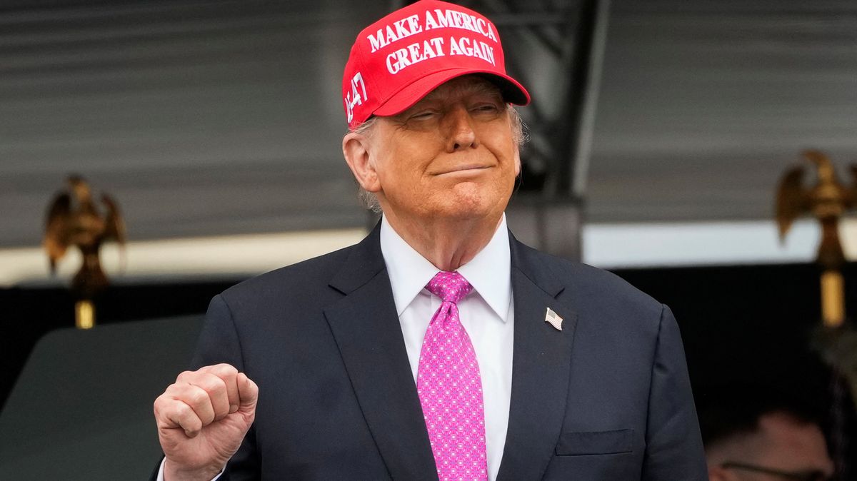 Děti kapitalismu. Republikáni prosazují Trump účet, který za novorozence investuje tisíc dolarů do akcií