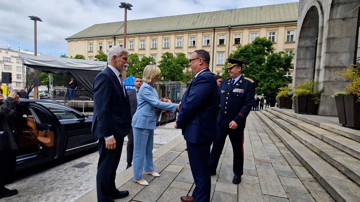 „Tak jsem zase tady.“ Prezident přijel na návštěvu do Moravskoslezského kraje