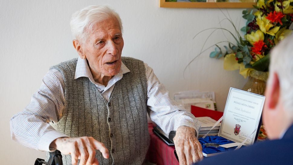 Zemřel legendární skaut Miloš Zapletal