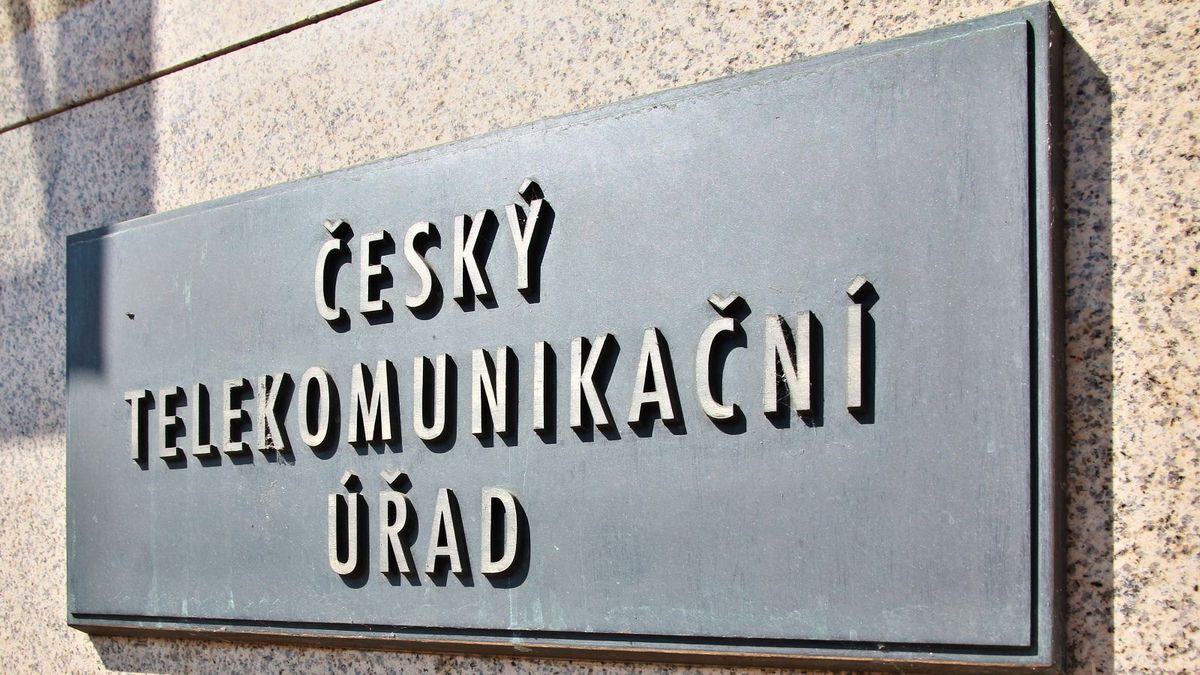 Za otravné marketingové hovory padlo zatím jen deset pokut, většina směšně malých