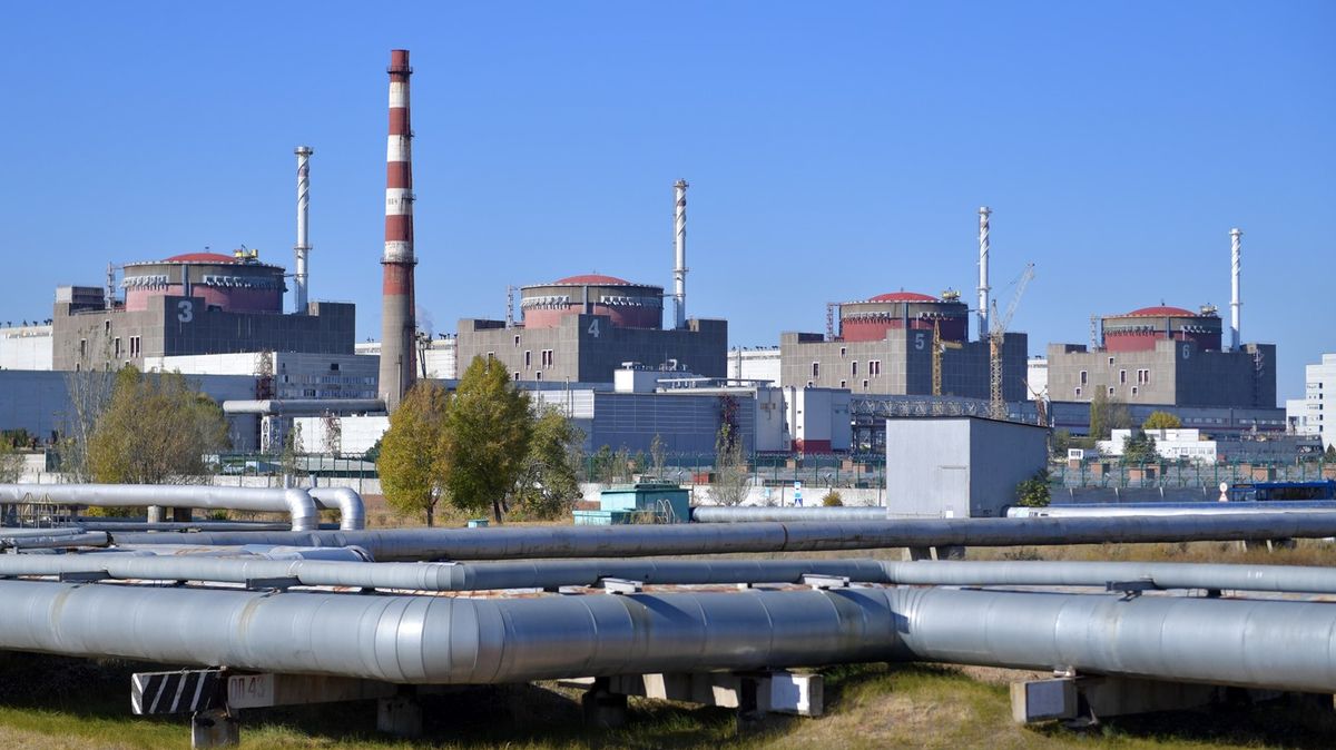 Rusové se chystají zapojit Záporožskou jadernou elektrárnu do své sítě