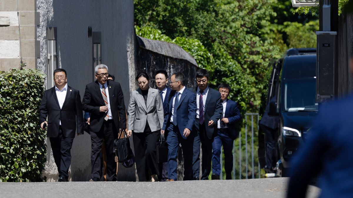美国和中国在日内瓦关于驱逐贸易战的谈判中发起 美国和中国在日内瓦关于驱逐贸易战的谈判中发起