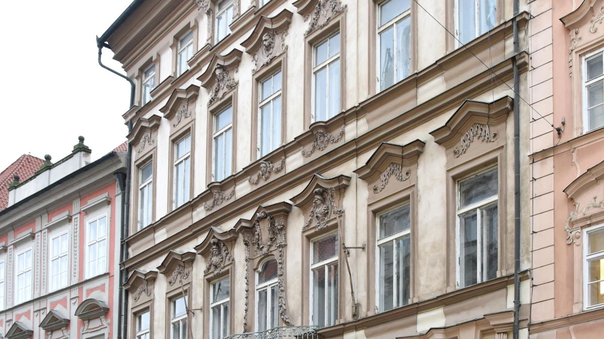 Holocaust, puč i turisté. Dramatické osudy pražského paláce Hrzánů z Harasova mění mladí a hudba