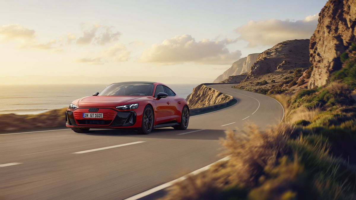 Audi e-tron GT přijíždí v základní verzi, nabídne 585 koní 