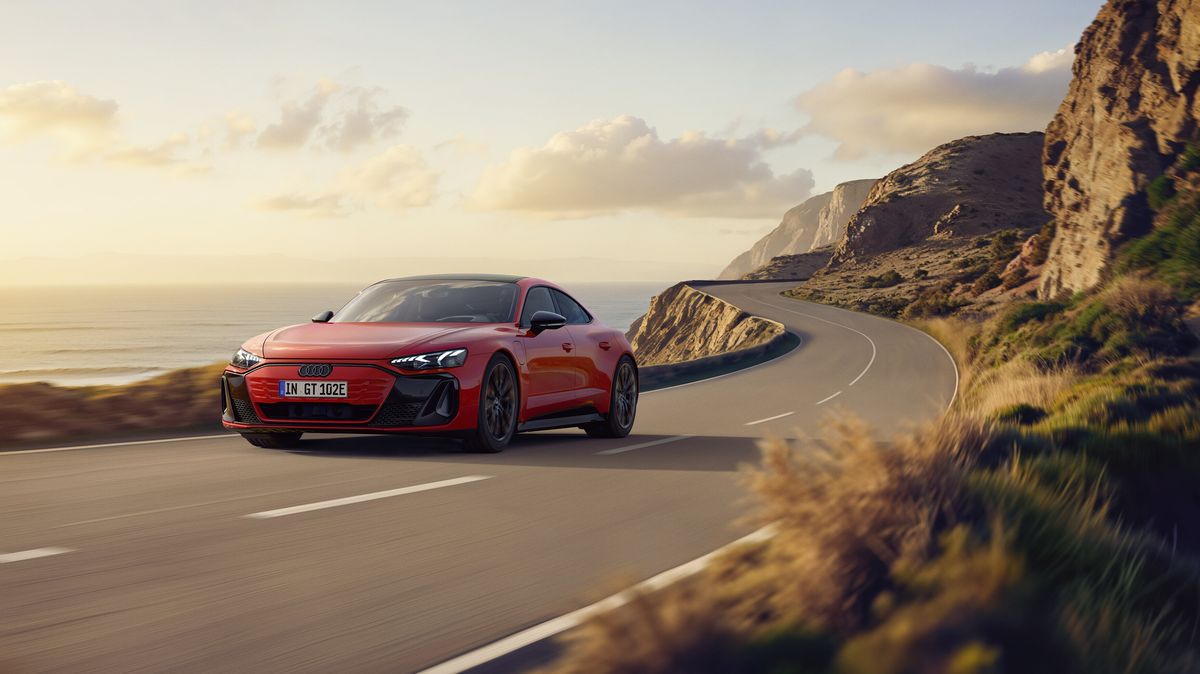 Audi e-tron GT přijíždí v základní verzi, nabídne 585 koní