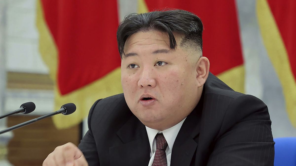 Kim Čong-un nařídil armádě radikální obrat v přípravách na válku