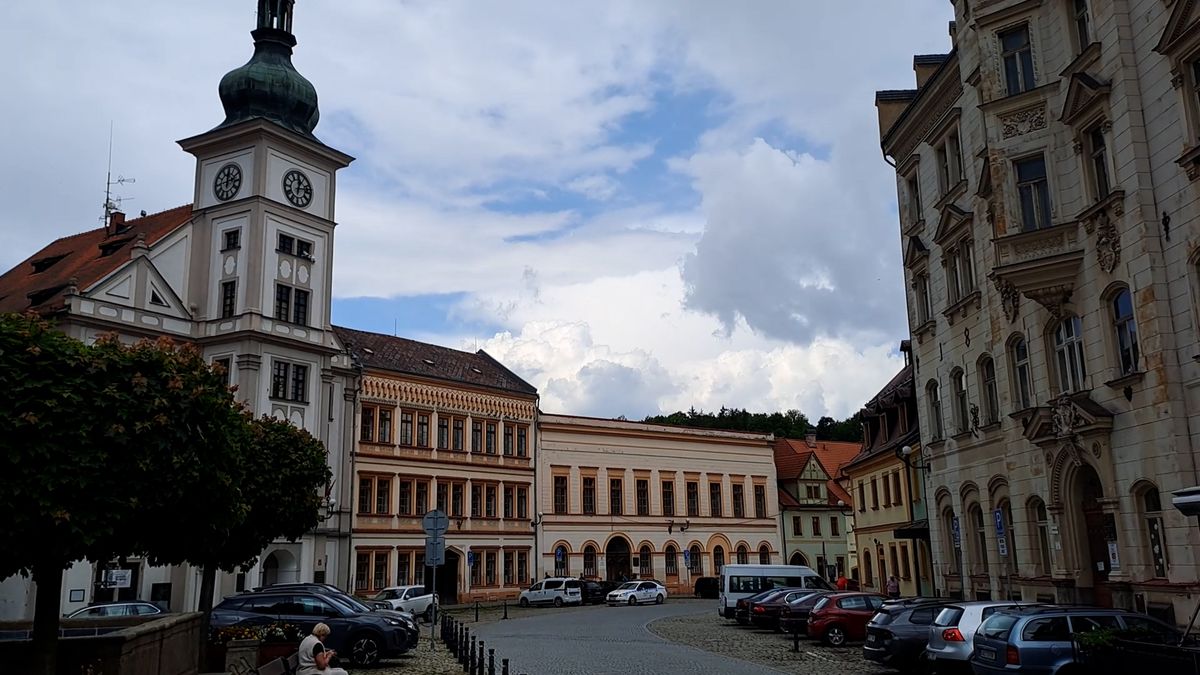 Karlovarský kraj zřejmě odloží vybudování zubní kliniky v Lokti na Sokolovsku