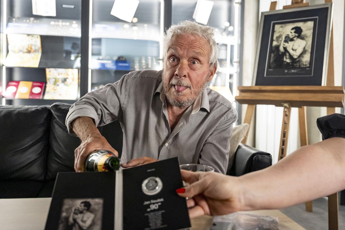 FOTO: Saudek má minci k devadesátinám. Pokřtít ji dorazil osobně