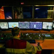 Velín je místo, kde pracovníci řídí proces výroby oceli, která se liší dle požadavků zákazníků. V Třineckých železárnách umí vyrobit více než 1 000 značek oceli.