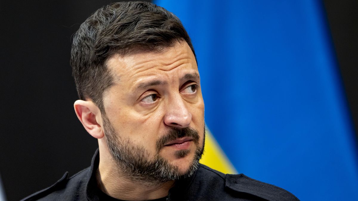 Potvrďte příměří od pondělka a jsme připraveni na jednání, reaguje Zelenskyj na Putina