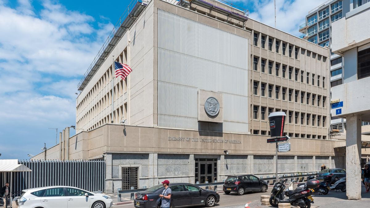 Policie v USA zadržela muže, který chtěl zapálit americkou ambasádu v Izraeli