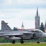 Letka českých Gripenů odletěla na Island. 