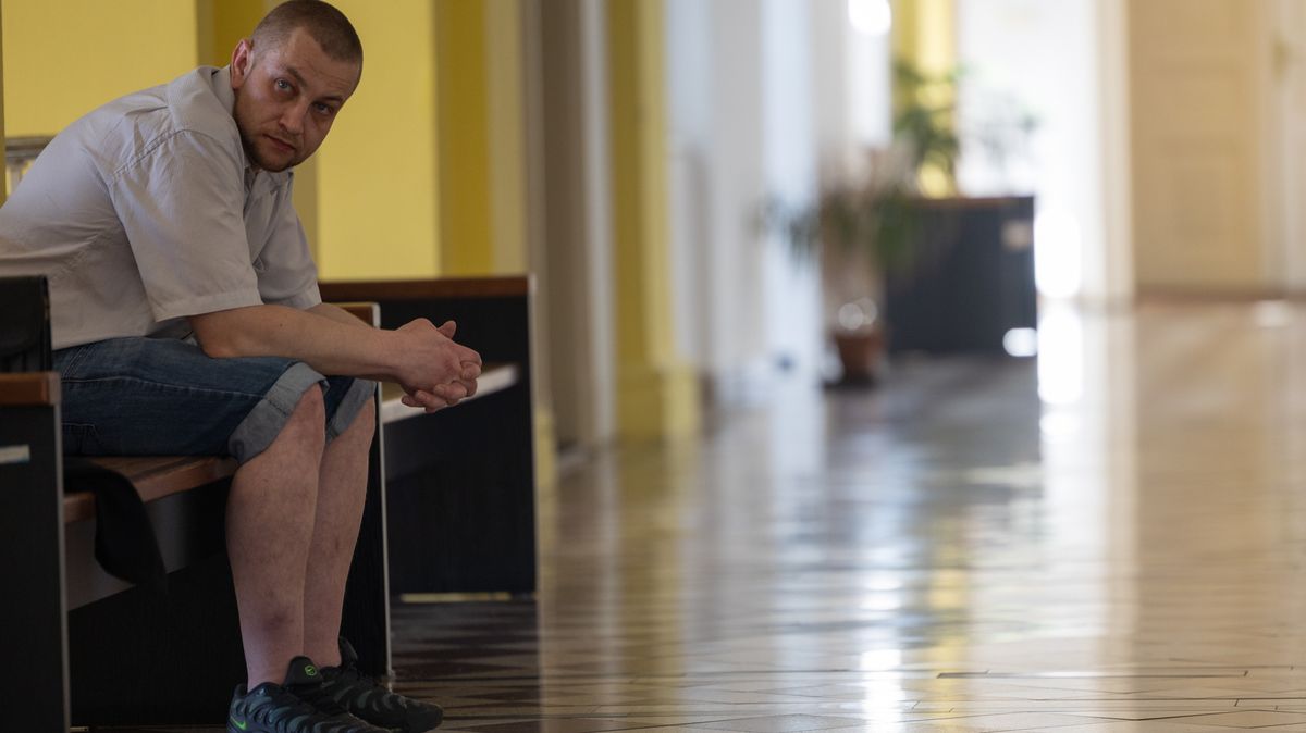 Za vykradenou lékárnu při povodních v Opavě vyvázla dvojice s podmínkami