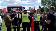 Na akci komunistů k 80. výročí konce války zatýkala policie