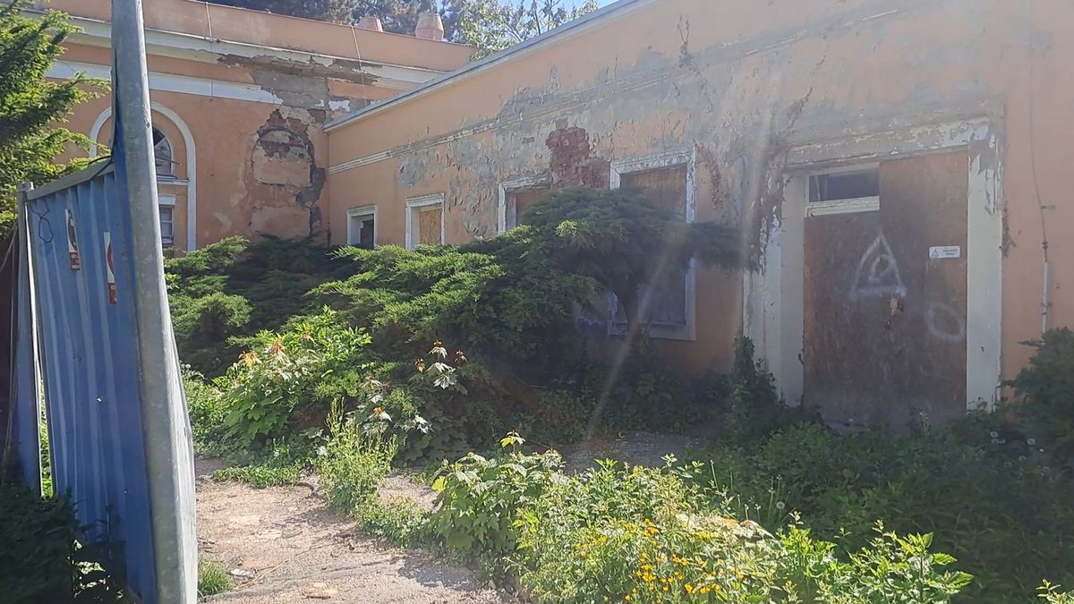 Teplice se zajímají o chátrající Hadí lázně, obchod domlouvají s kontroverzním developerem Třešňákem