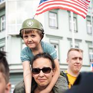 Slavnosti svobody letos rozdělily program do 5 dní. Vrcholem je právě Konvoj svobody, slavnosti pak uzavře v úterý pietní akt u památníku Díky, Ameriko! v centru města.