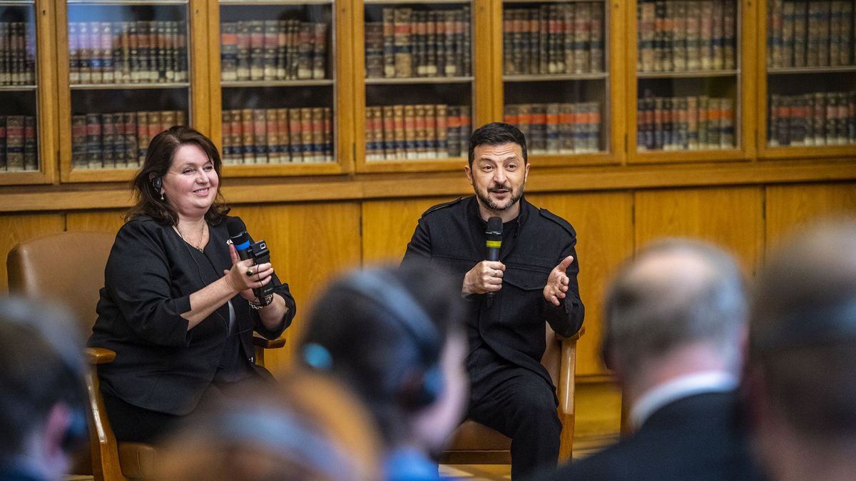 Zelenskyj ukrajinským studentům Univerzity Karlovy: Všichni najdete doma uplatnění