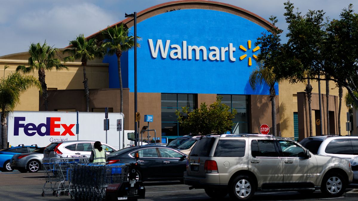 Nesvalujte zdražování na cla, zlobí se Trump na Walmart